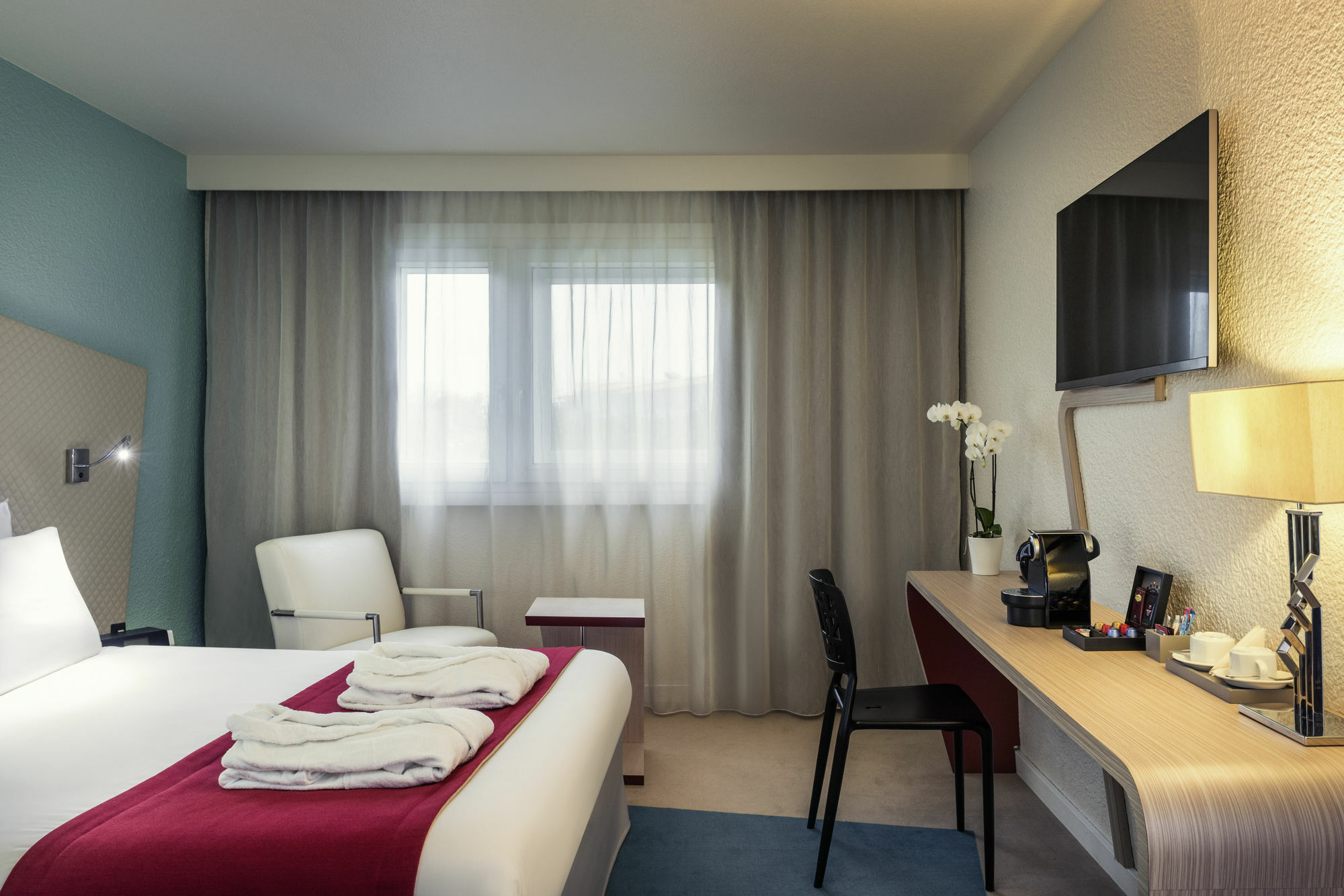 Mercure Paris Le Bourget Aeroport Le Blanc-Mesnil Exterior photo